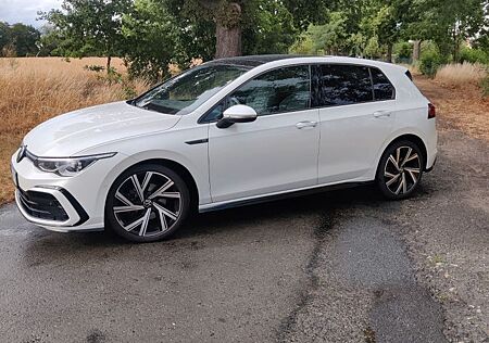 VW Golf Volkswagen VIII R-Line *VA*Sthzg.*Pan.dach*WR*VB