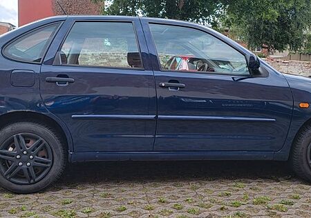 VW Polo Volkswagen 1.4 Classic Basis