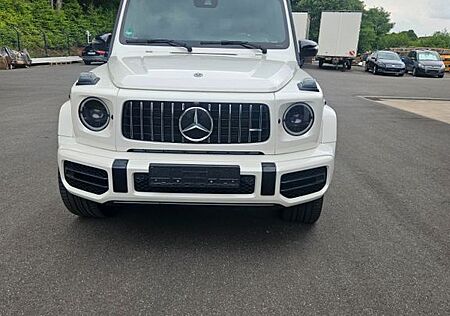 Mercedes-Benz G 63 AMG Mercedes-AMG G 63 Mercedes-AMG
