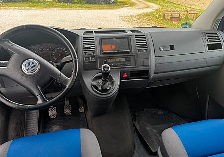 Volkswagen T5 Caravelle