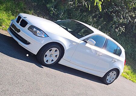 BMW 116i Sport Line Sport Line