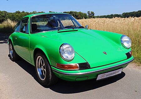 Porsche 911 Urmodell 911 T, 2,4, Ölklappe, Vipergrün, Vollrestauriert