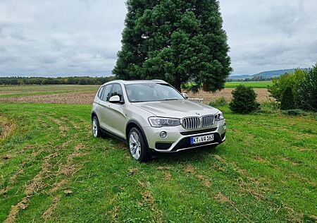 BMW X3 xDrive30d Navi, Leder, HUD, Panorama, AHK