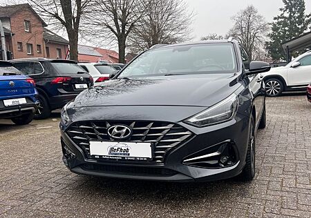 Hyundai i30 cw Intro Edition*PDC*SHZ*AHK*KAMERA*EXPORT*