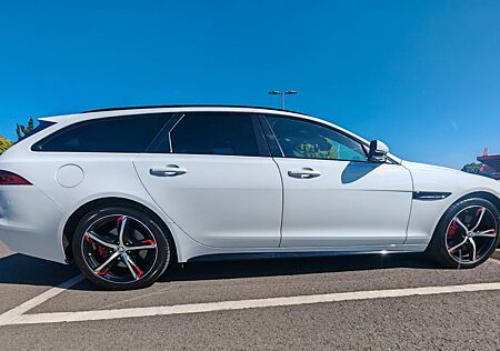 Jaguar XF 30D S Sportbrake S abn. AHK,8 fach bereift