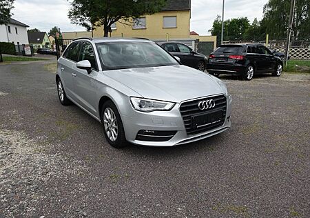 Audi A3 Sportback attraction Bi Xenon,Navi,Bluetooth