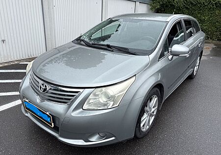 Toyota Avensis Kombi Edition NAVI Kamera 8fach