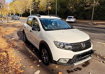 Dacia Sandero TCe 90 Stepway Celebration Stepway C...