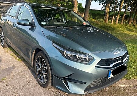 Kia Cee'd / Ceed 1.5 T-GDI Spirit Navi, Kamera, JBL