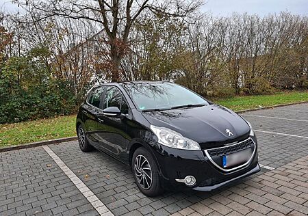 Peugeot 208 1.2 Active 82 VTi Active * top gepflegt