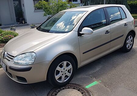 VW Golf Volkswagen V - 1.6 Trendline