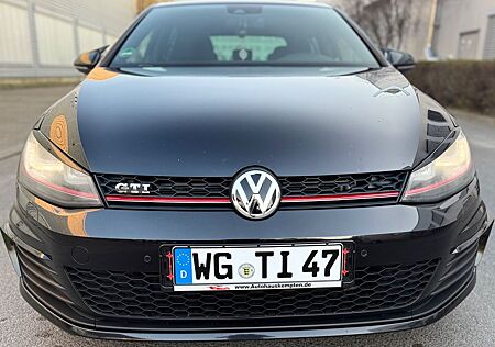 VW Golf Volkswagen 2.0 TSI DSG BMT GTI GTI