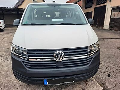 Volkswagen T6.1 Transporter Kombi 9-Sitzer