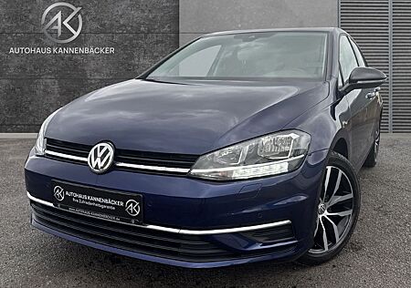 VW Golf Volkswagen VII Lim. IQ.DRIVE *NAVI*RFK*ACC*TOTWINKEL*