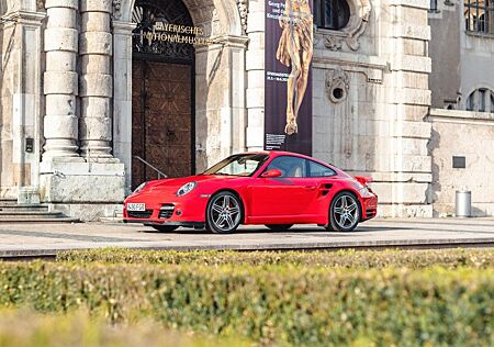 Porsche 997 Turbo Coupé (Erst Lack)