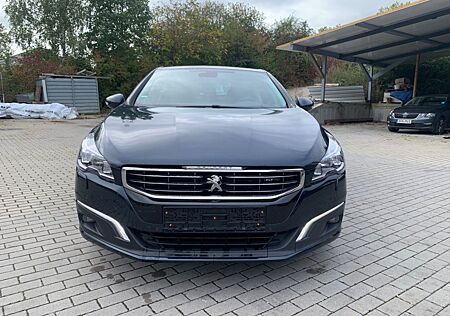 Peugeot 508 GT "Leder/Sitzh/Navi/Kamera/ALU/PDC"