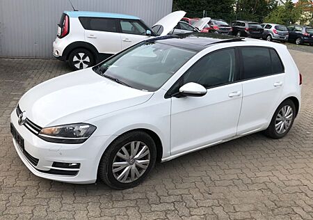 VW Golf Volkswagen VII Lim. 2,0 TDI DSG Highline BMT Pano+Led