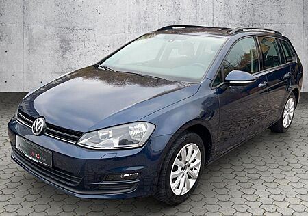 VW Golf Volkswagen 7 1.6 TDI *AHK*Tempomat*Klimaautomatik*SHZ*