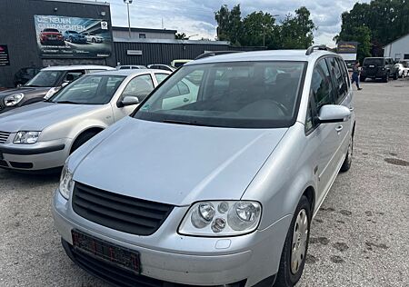 VW Touran Volkswagen 2.0 TDI Highline 7 sitzen