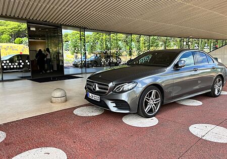 Mercedes-Benz E 220 d AMG Line Autom. AMG Line