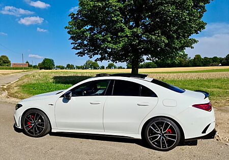 Mercedes-Benz CLA 35 AMG 4MATIC NIGHTPAKET AERO PANO