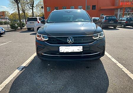VW Tiguan Volkswagen 1.5 TSI OPF DSG ACTIVE ACTIVE