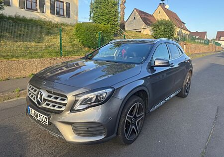 Mercedes-Benz GLA 220 d DCT AMG NAVI LED AUTOMATIK KEY-LESS
