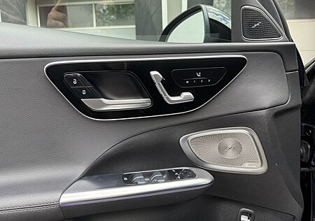 Mercedes-Benz C 300 Avantgarde Night LED MBUX Kamera Burmester
