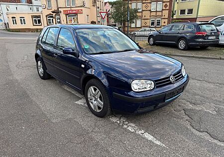 VW Golf Volkswagen 4 / Neue TÜV / Klima / Gepflegt Fahrzeug