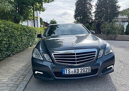 Mercedes-Benz E 220 CDI BlueEFFICIENCY AVANTGARDE AVANTGARDE
