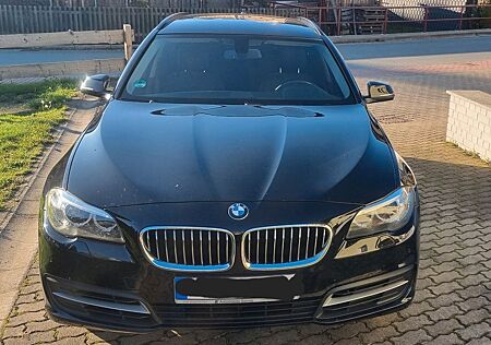 BMW 530d xDrive Touring A -