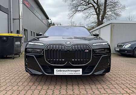 BMW M760e xDrive -