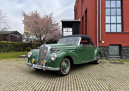 Mercedes-Benz 220 A Cabriolet