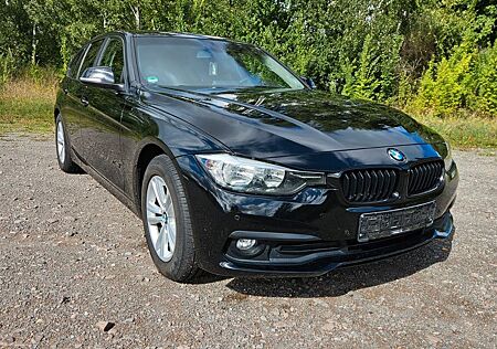 BMW 318d Touring - Navi, Sitzh. , AHK, PDC