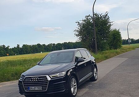 Audi Q7 3.0 TDI quattro tiptronic -