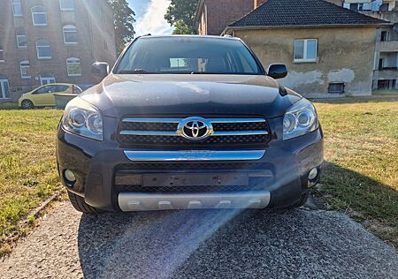 Toyota RAV 4 2.2l 4x4 2.hand+Leder+Shz+Mfl+Ahk+D-cat