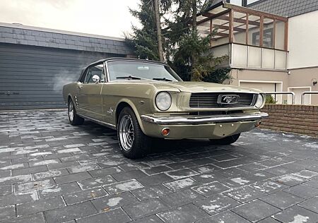 Ford Mustang Cabrio