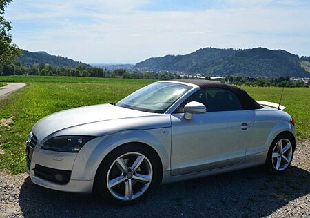 Audi TT Roadster 1.8 TFSI -