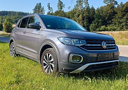 VW T-Cross Volkswagen Active 1.0 TSI 81 kW