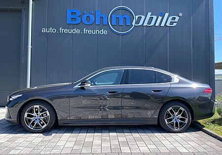 BMW i5 eDrive40/AC Professional/HUD/Travel/IonicGlow