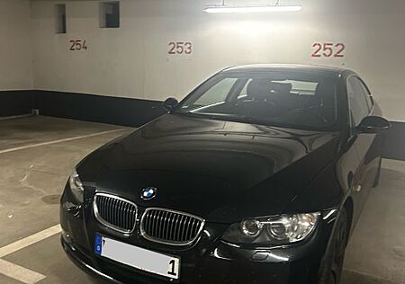 BMW 320i Coupé (E92)