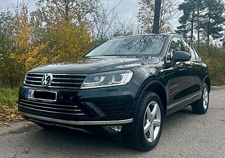 VW Touareg Volkswagen 3.0 V6 TDI SCR
