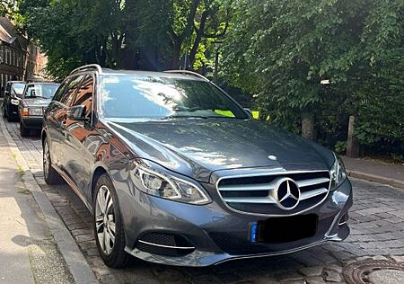 Mercedes-Benz E 200 BlueTEC S212 AVANTGARDE, AHK