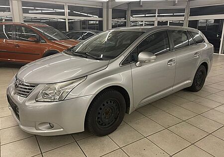 Toyota Avensis Combi 2,0 D-4D Edition°Navi°Rückfahrkame