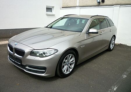BMW 520d Touring-Navi-Leder-Euro6-Automatik-Bi Xenon