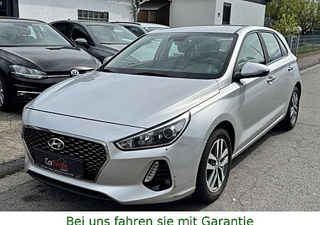 Hyundai i30 Trend / Kamera/Lenkrad Heizung/1.Hand