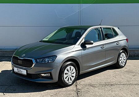 Skoda Fabia 95PS Selection V.Cockpit SHZ PDC/H LM15"