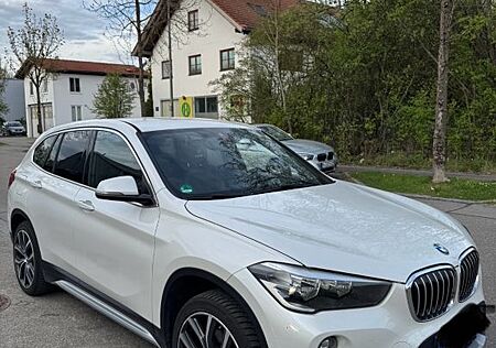 BMW X1 sDrive18d,Aut,Navi,Teilleder,HK,TÜV neu,2.Hd