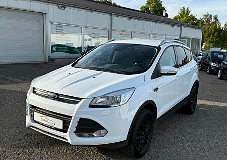 Ford Kuga 2,0 TDCi 4x4 Titanium*NAVI*KLIMA*SHZ*AHK*