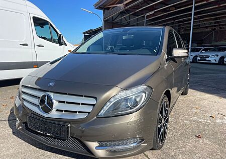 Mercedes-Benz B 200 CDI/ XENON/AUT/TEMPO/SHZ/NAVI